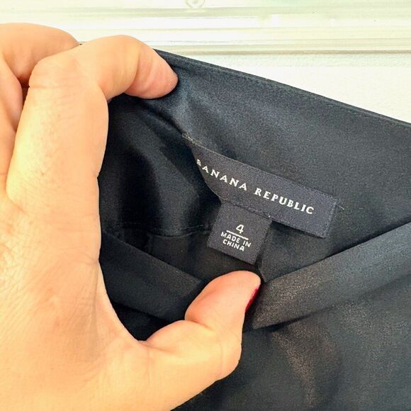 Banana Republic Pleated Silk Mini Skirt With A Wide Silk Waist Band sz 4 - Picture 4 of 11